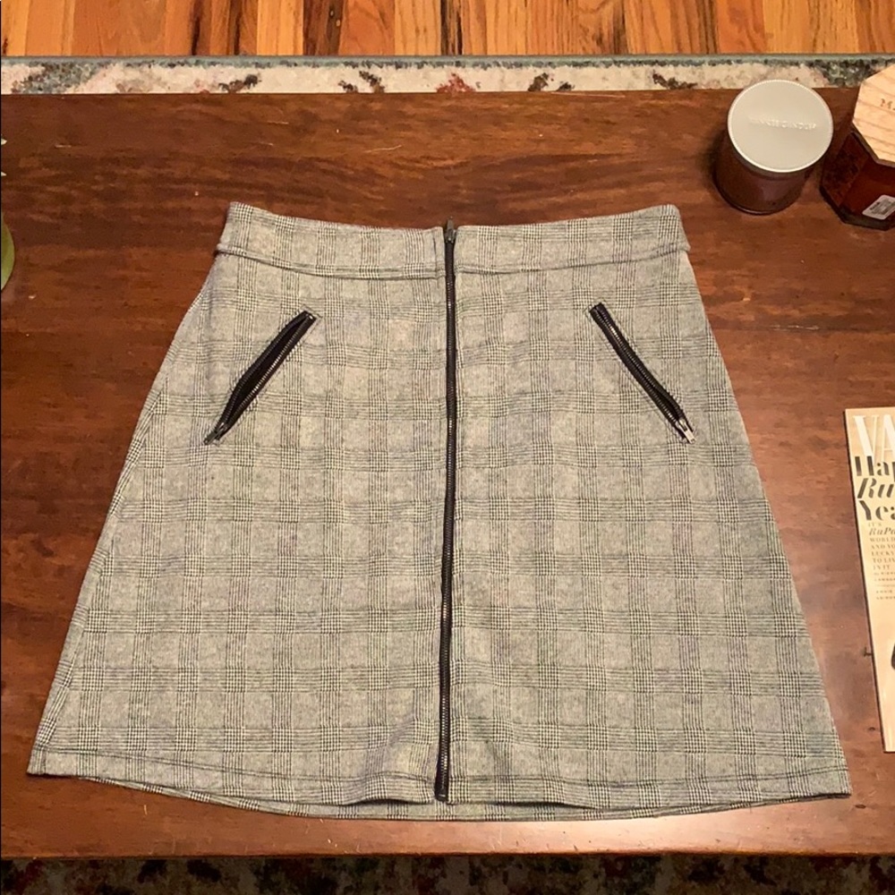 Houndstooth Gap Midi Skirt